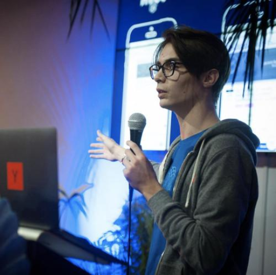Axel Delafosse, Goosebump, YC S17 (now: Founder & CEO of Pool Messenger)